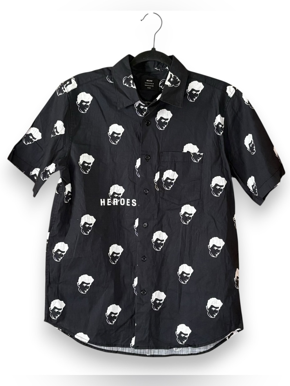 Neuw Men's Heroes Black White Printed Short Sleeve Button Up Shirt NWOT Small